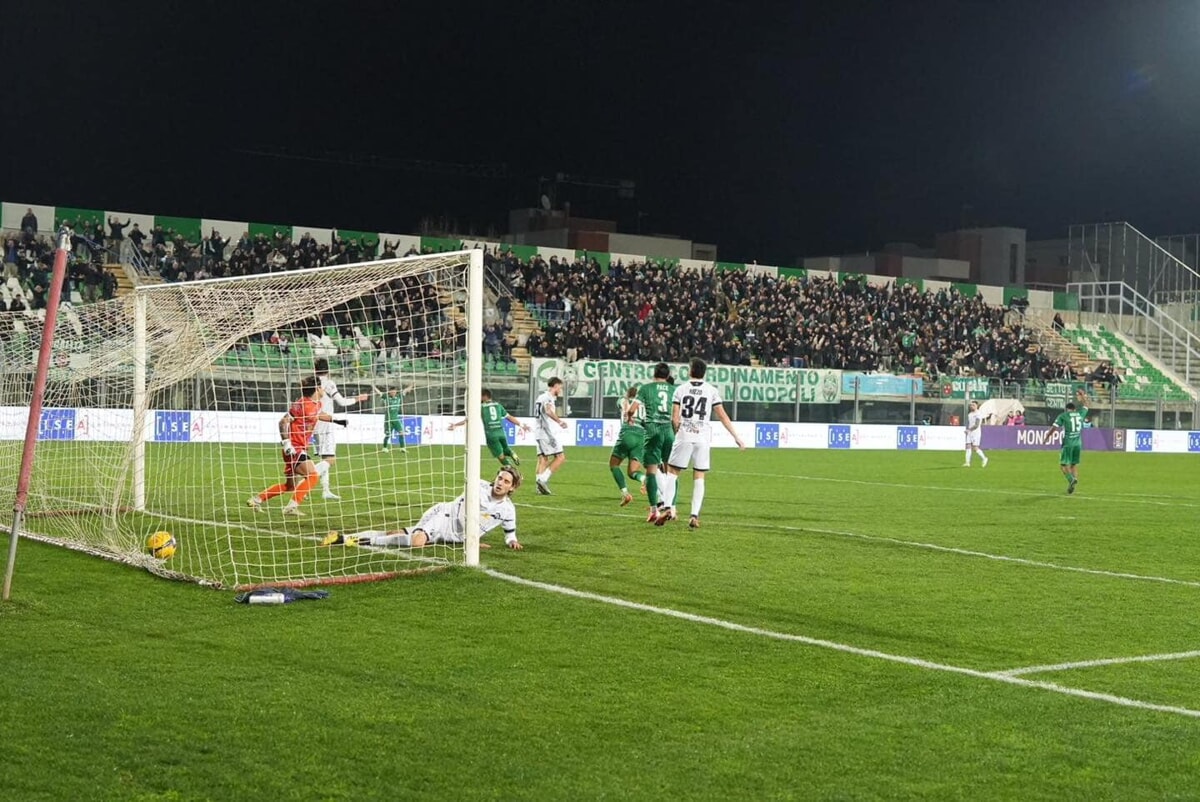 Immagine del post 3881 - Bari Serie C, Picerno-Monopoli: divieto di vendita dei biglietti per i residenti della provincia di Bari - Bari