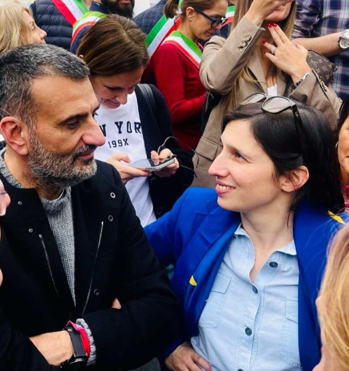 Immagine del post 4074 - Bari Dem spaccati dopo il voto all'Europarlamento sul riarmo, Decaro a Schlein: "Non c'è bisogno di un Congresso del Pd" - Bari