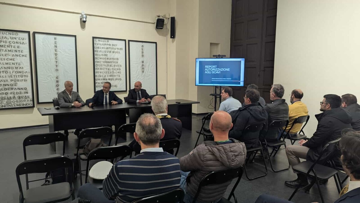Bari e i cantieri stradali senza fine, il sindaco: "Inammissibili le chiusure senza preavviso" - Bari