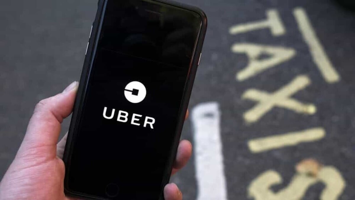 Le berline di Uber Black arrivano a Bari: il servizio di noleggio con conducente attivo per cittadini e turisti - Bari