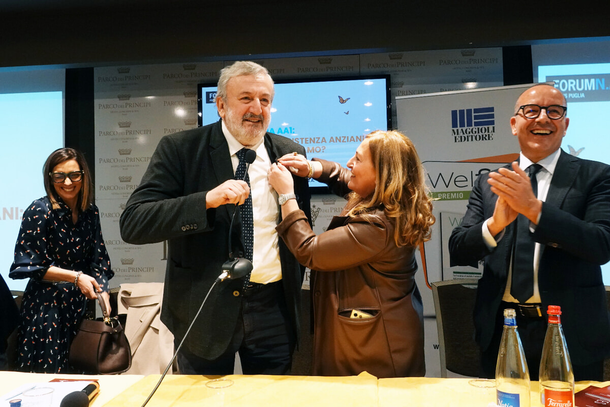 Immagine del post 4204 - Bari Emiliano inaugura il Forum della Non Autosufficienza: "La Puglia ha rivoluzionato il welfare" - Bari