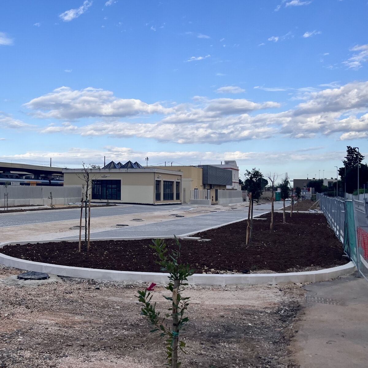 Immagine del post 6180 - Bari Avanzano i lavori per il parcheggio di scambio della stazione di Torre a Mare: "Cantieri a buon punto" - Bari
