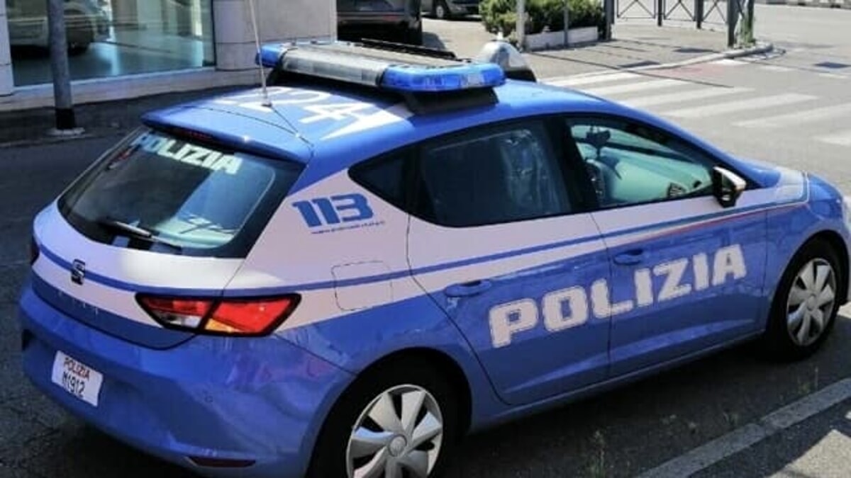 Immagine del post 2364 - Bari Raffica di controlli della Polizia a Bitonto: scoperte cinque auto rubate - Bari