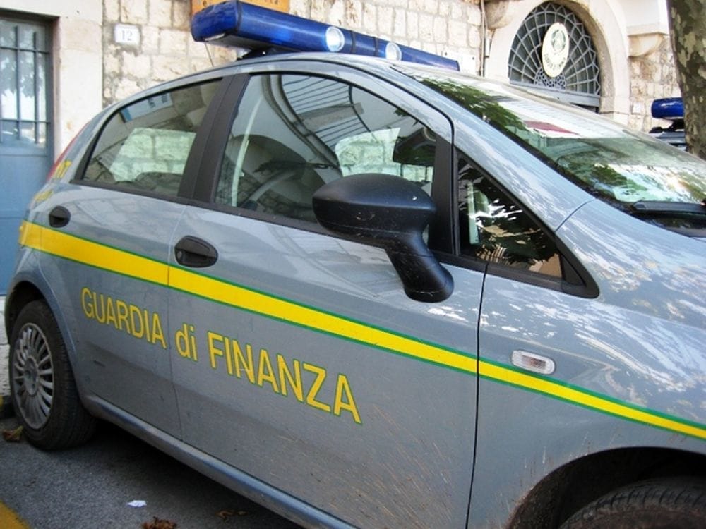 Immagine del post 2345 - Bari Operazioni fittizie per l'utilizzo del 'bonus facciate': danno erariale di 760mila euro contestato a imprenditore barese - Bari