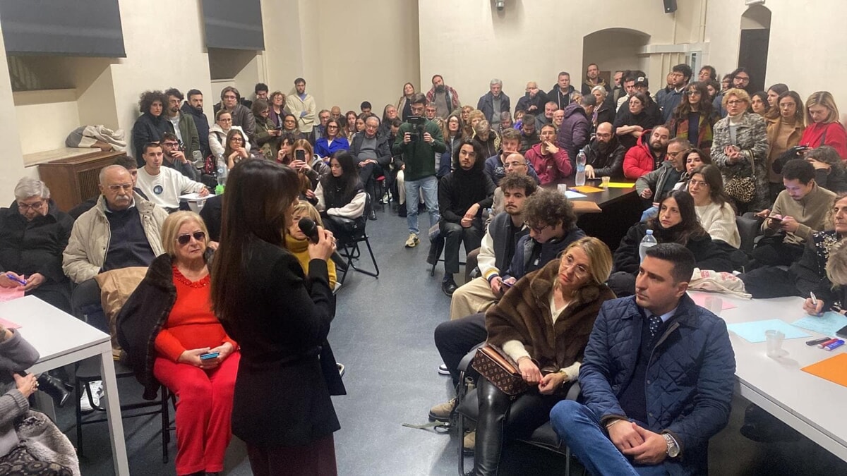 Immagine del post 2399 - Bari Bari discute sulle politiche della movida notturna: "Strategia comune per operatori e fruitori" - Bari
