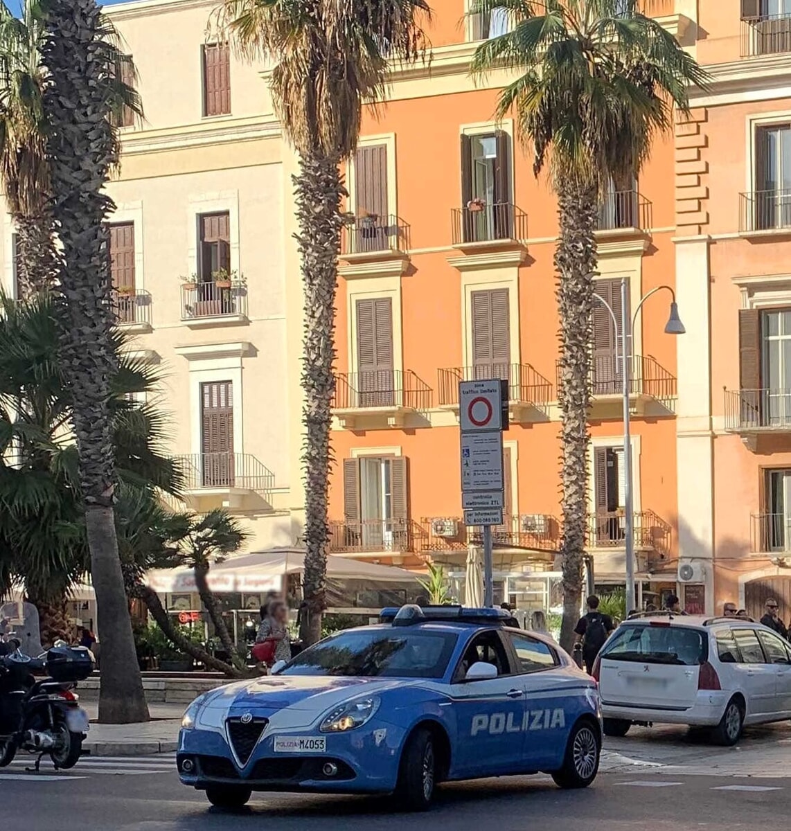 Immagine del post 2527 - Bari Controlli anticrimine a Bari e provincia: ritrovate 3 auto rubate, licenze sospese per 2 sale giochi - Bari