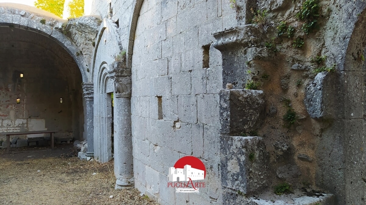 Immagine del post 6260 - Bari Trekking archeologico-naturalistico all’abbazia della ss. trinità” Monte Sacro - Bari