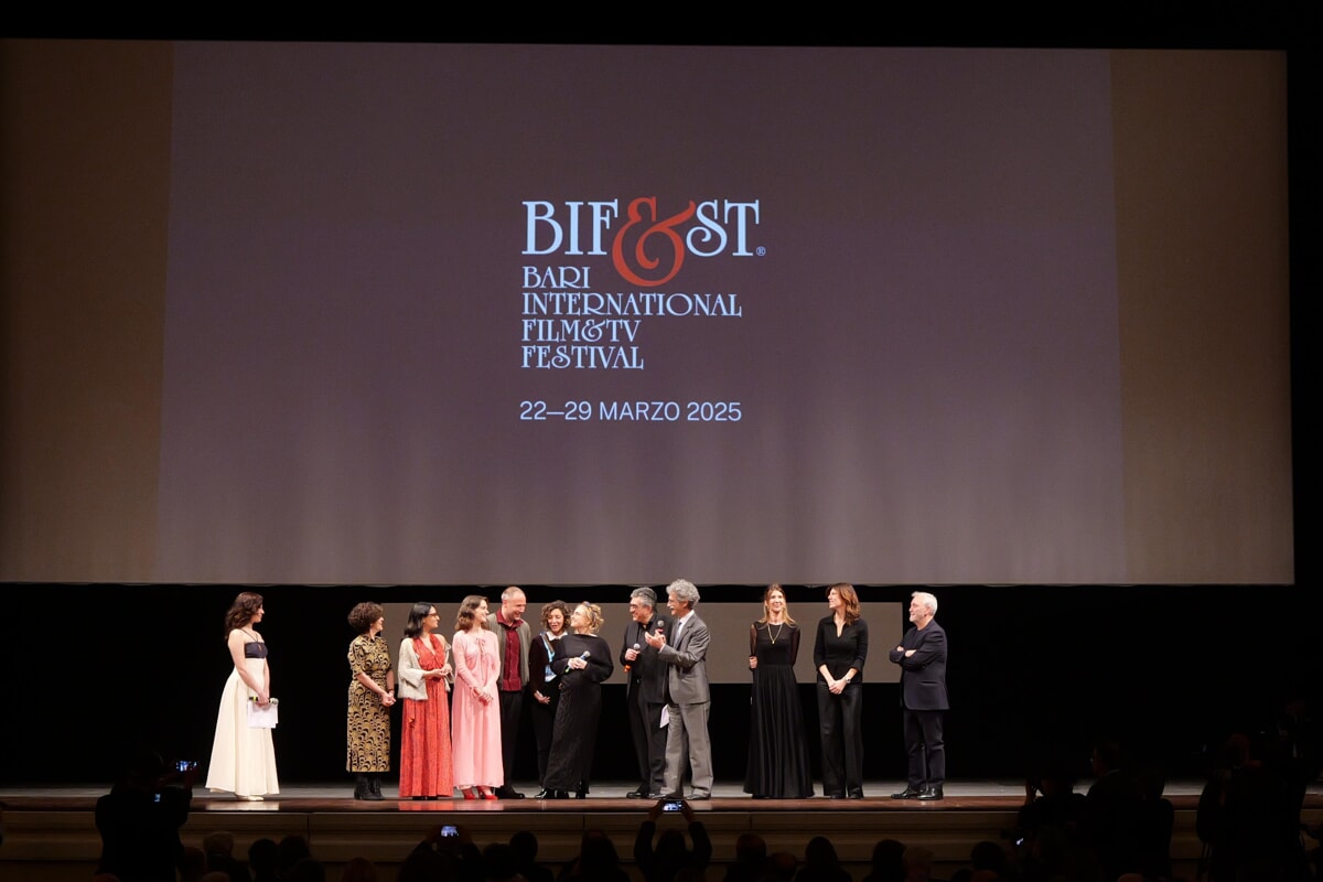 Bif&st 2025, cerimonia d'apertura nel Petruzzelli: "Continueremo a far crescere il cinema pugliese" - Bari