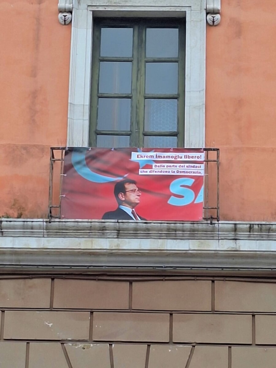 Sindaco di Istanbul arrestato, Bari si unisce alla campagna per la liberazione: "Striscione a Palazzo di Città" - Bari