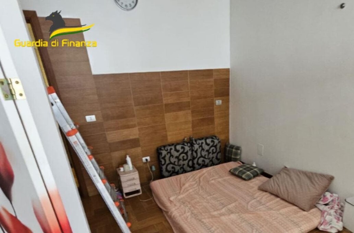 Immagine del post 2841 - Bari Sesso a pagamento all'interno del centro massaggi, due arresti a Molfetta - Bari