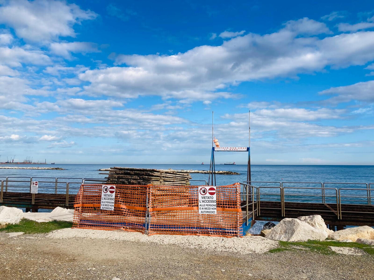 Immagine del post 4783 - Bari Restyling delle spiagge cittadine, partiti i lavori di manutenzione: "Lidi pronti entro maggio" - Bari
