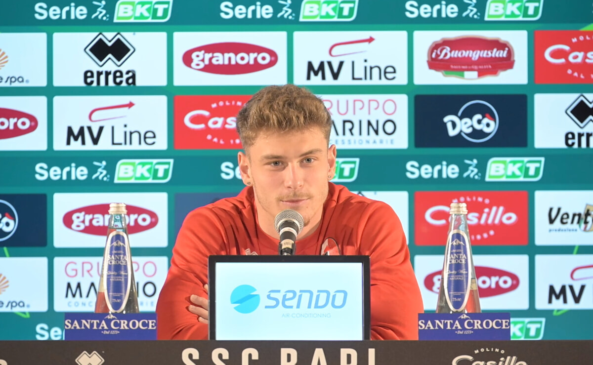 Bonfanti: "Sono serviti cinque minuti per dire sì al Bari. Spero di segnare già domenica" - Bari