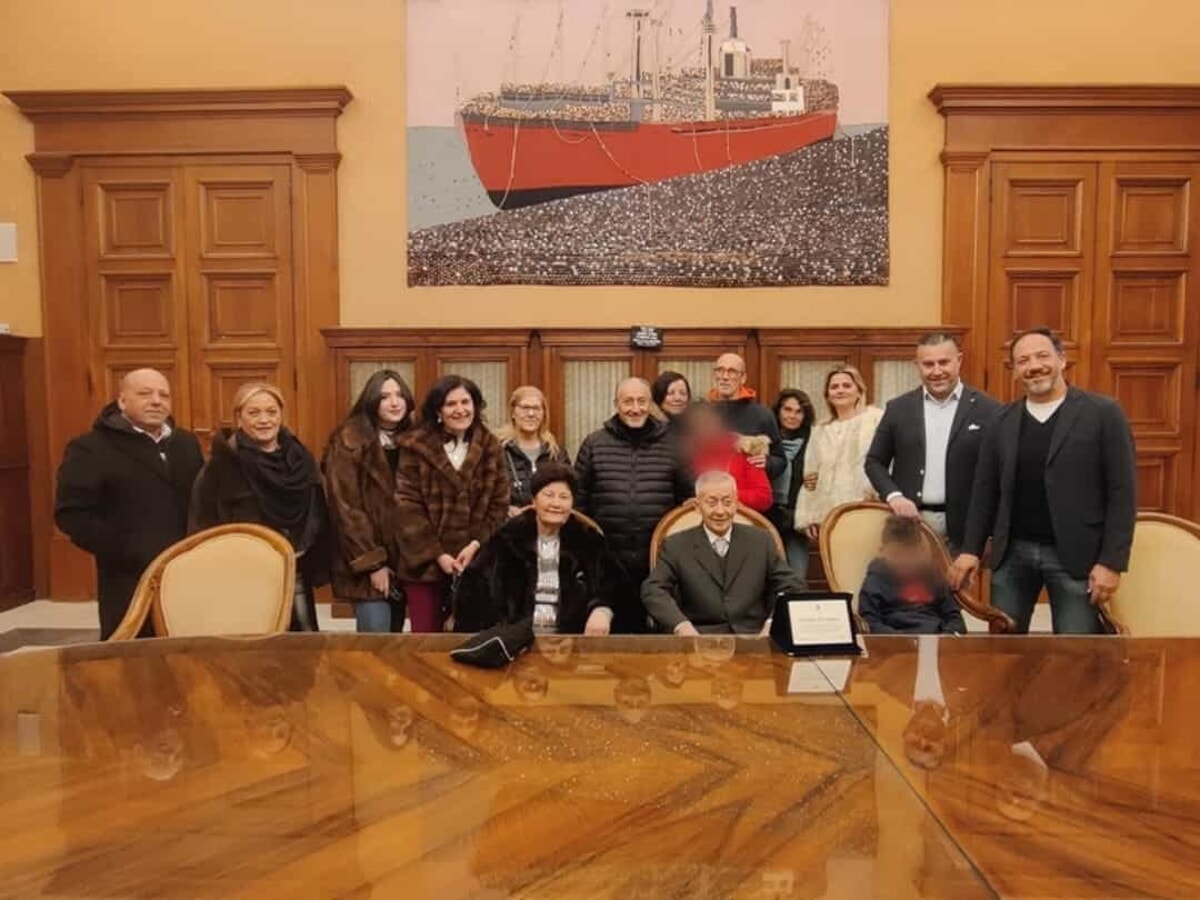 Immagine del post 1034 - Bari Dal Comune un riconoscimento per i 60 anni del panificio Veronese: "Da tre generazioni sinonimo di passione e qualità" - Bari