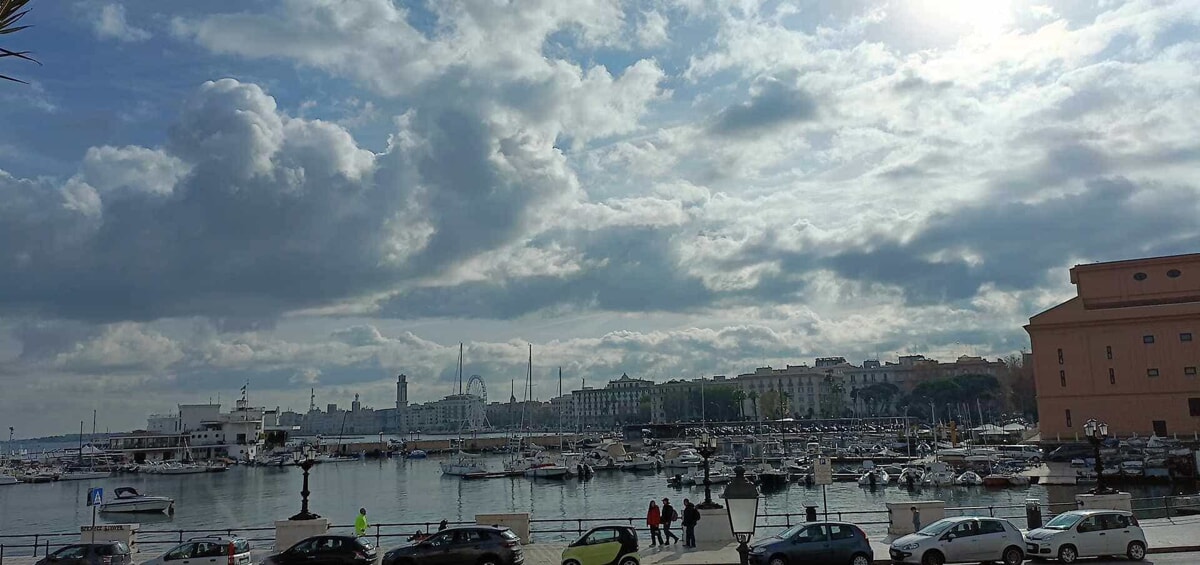 Tempo variabile tra pioggia e rasserenamenti: le previsioni del tempo per inizio aprile su Bari e provincia - Bari