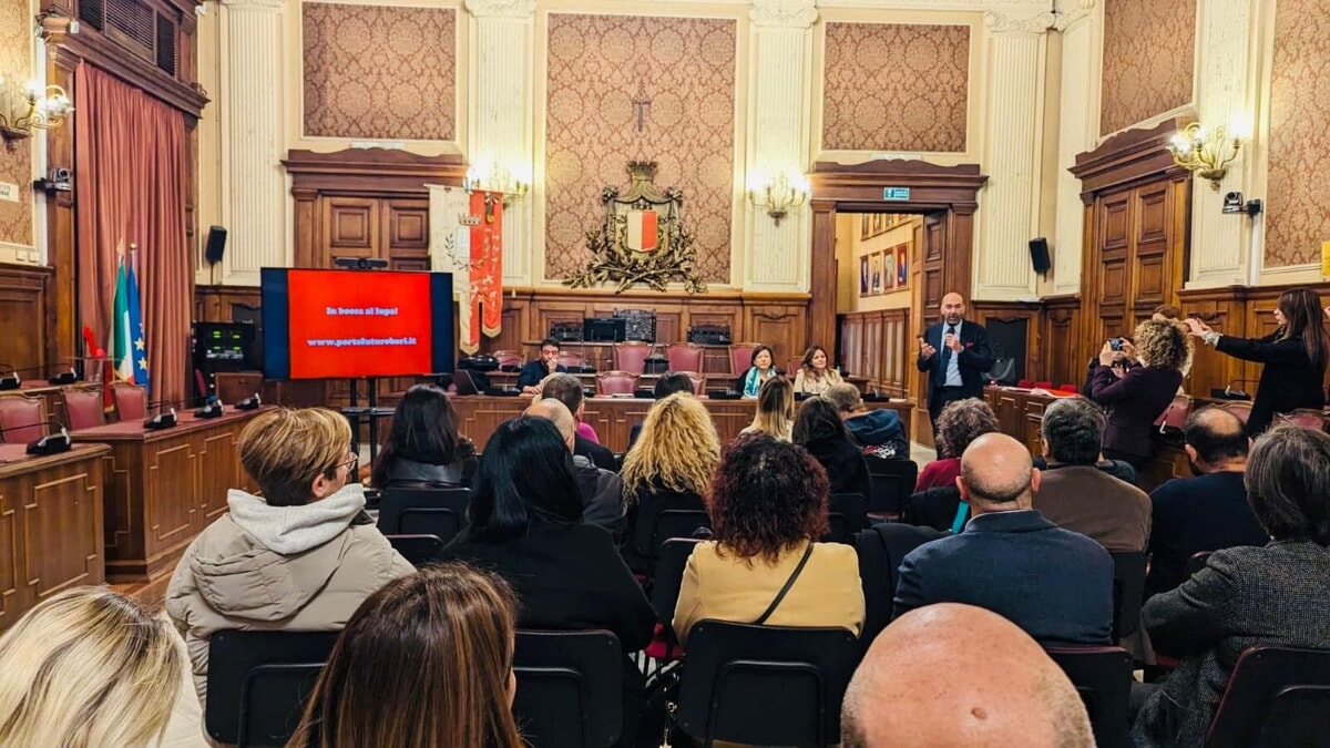 Immagine del post 1143 - Bari Reinserimento lavorativo a Bari, il sindaco Leccese incontra i beneficiari del progetto 'La Fatica' - Bari
