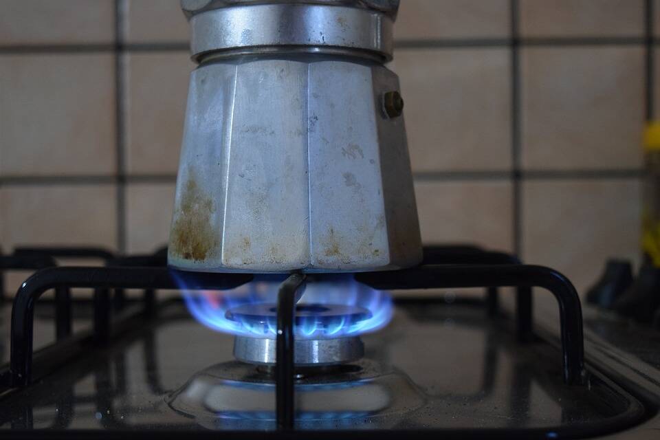 Bonus gas, “distribuzione a pioggia è stata solo una trovata elettorale” - Basilicata