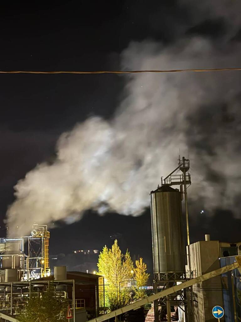 Immagine del post 14555 - Basilicata “Respiriamo fumi e polveri della fabbrica di pellet”: cittadini di Sant’Angelo Le Fratte preoccupati - Basilicata