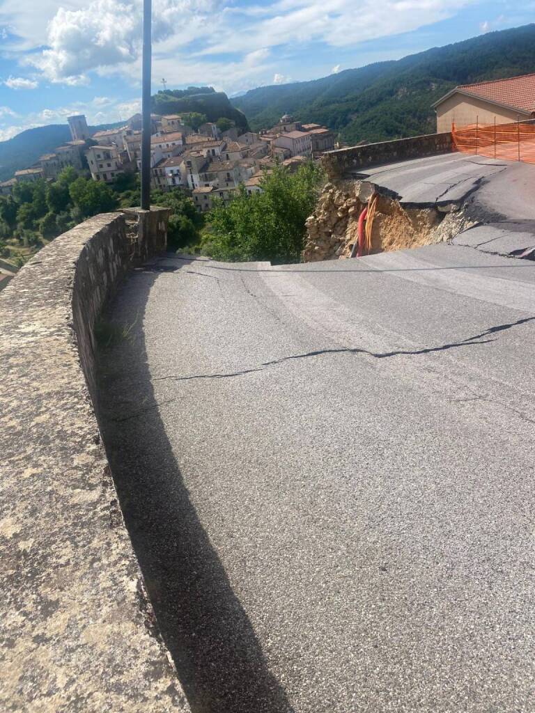 Frana a San Chirico Raparo, verifiche della task force di Acquedotto Lucano - Basilicata