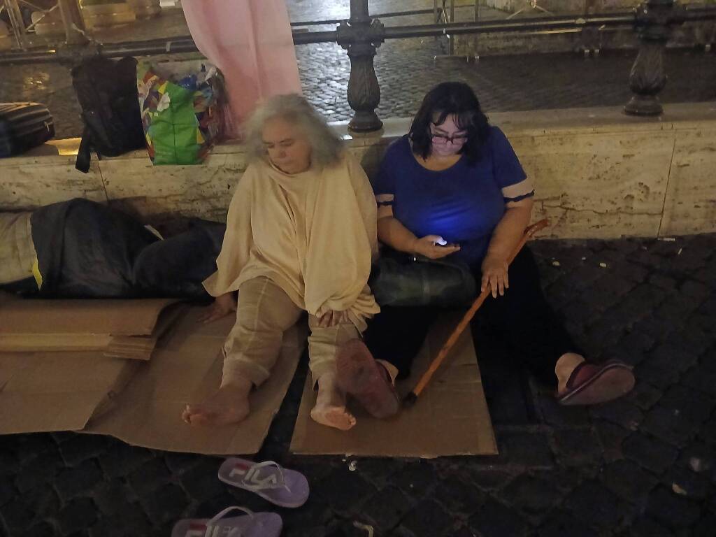 Costrette a vivere come clochard - Basilicata
