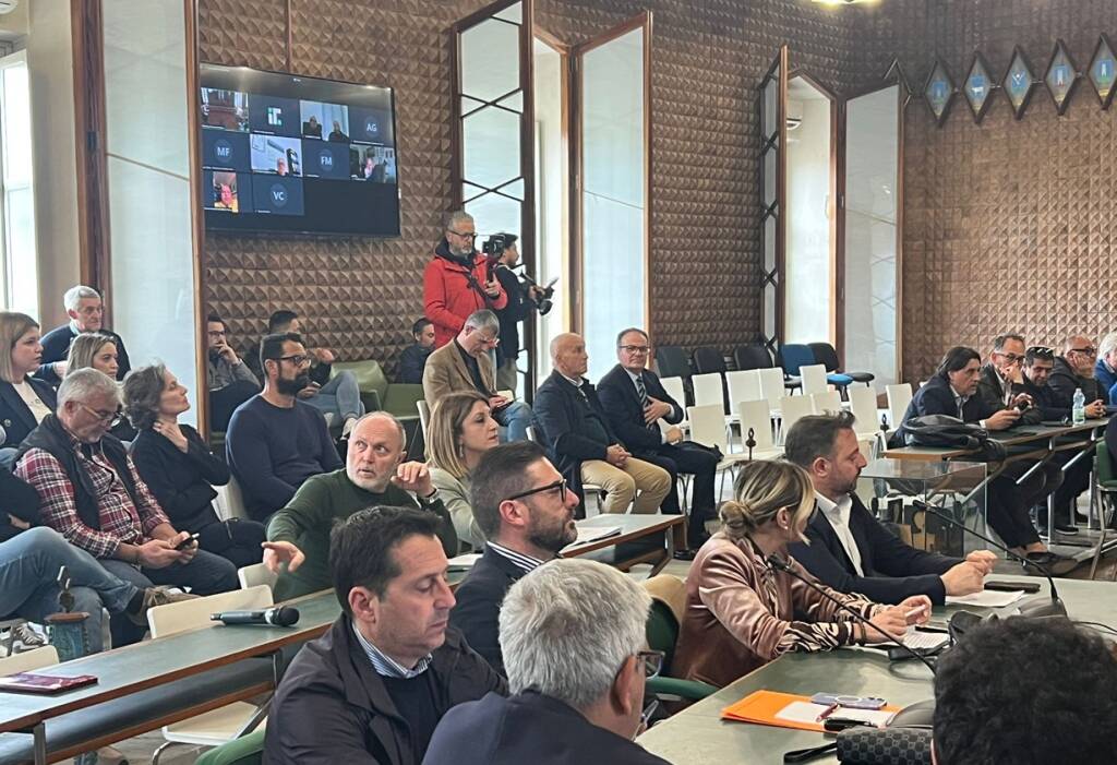 Immagine del post 20129 - Basilicata No a deposito scorie nucleari, fronte comune di amministratori lucani e pugliesi - Basilicata