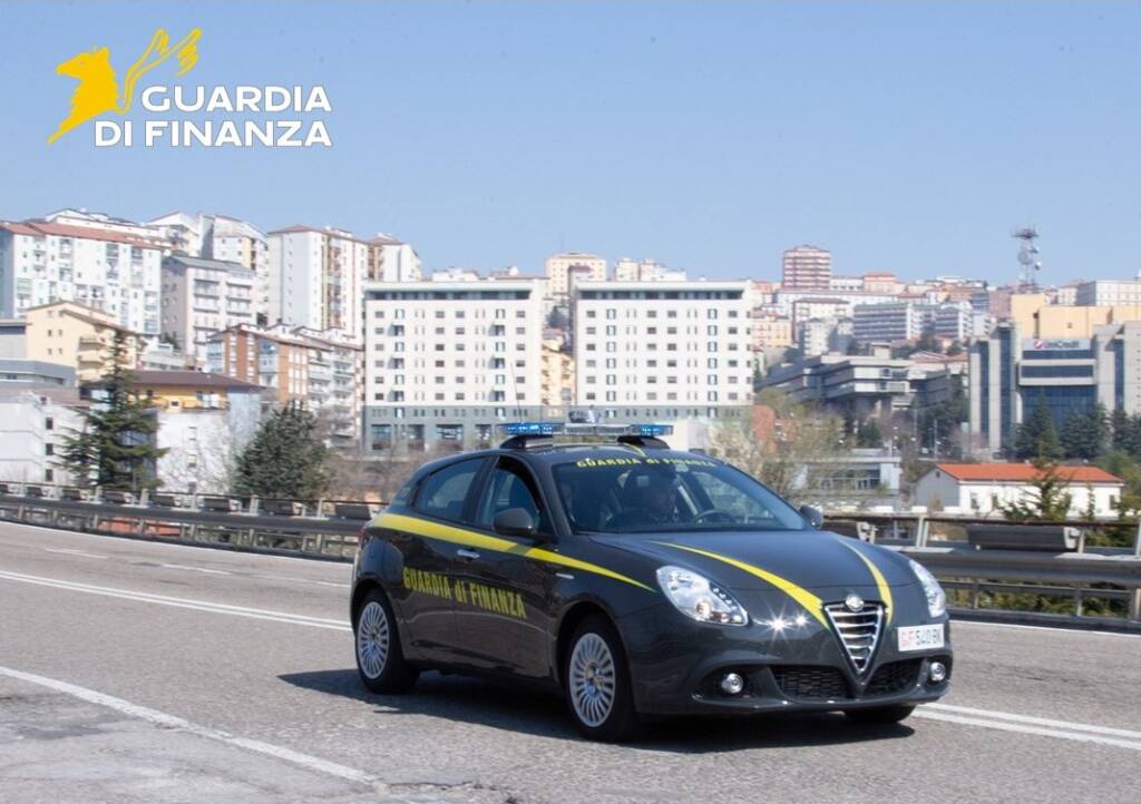 Guardia di Finanza sequestra 199 banconote false nel Potentino - Basilicata