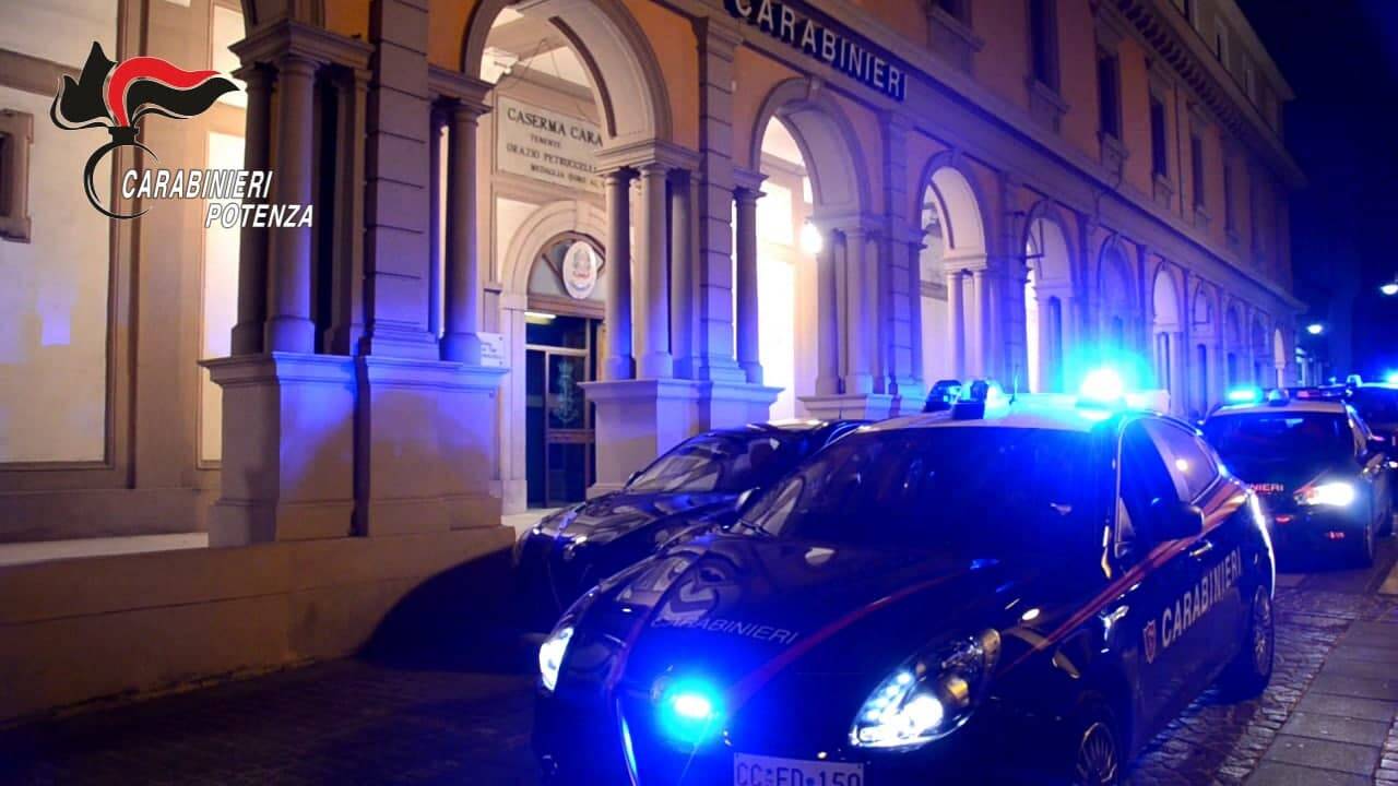 Immagine del post 25651 - Basilicata Operazione dei Carabinieri all’alba a Potenza: coinvolto il Comune - Basilicata