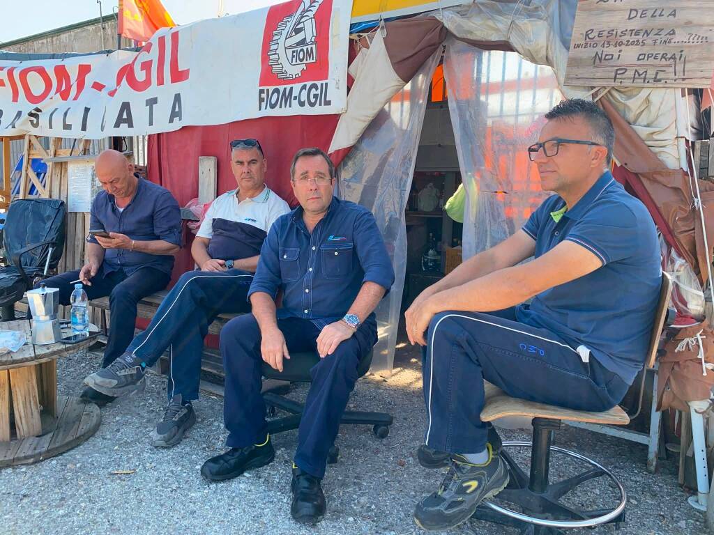 Immagine del post 25459 - Basilicata Pmc Brose, gli operai del presidio: la nostra lotta sia d’esempio per tutti i lavoratori di San Nicola di Melfi - Basilicata