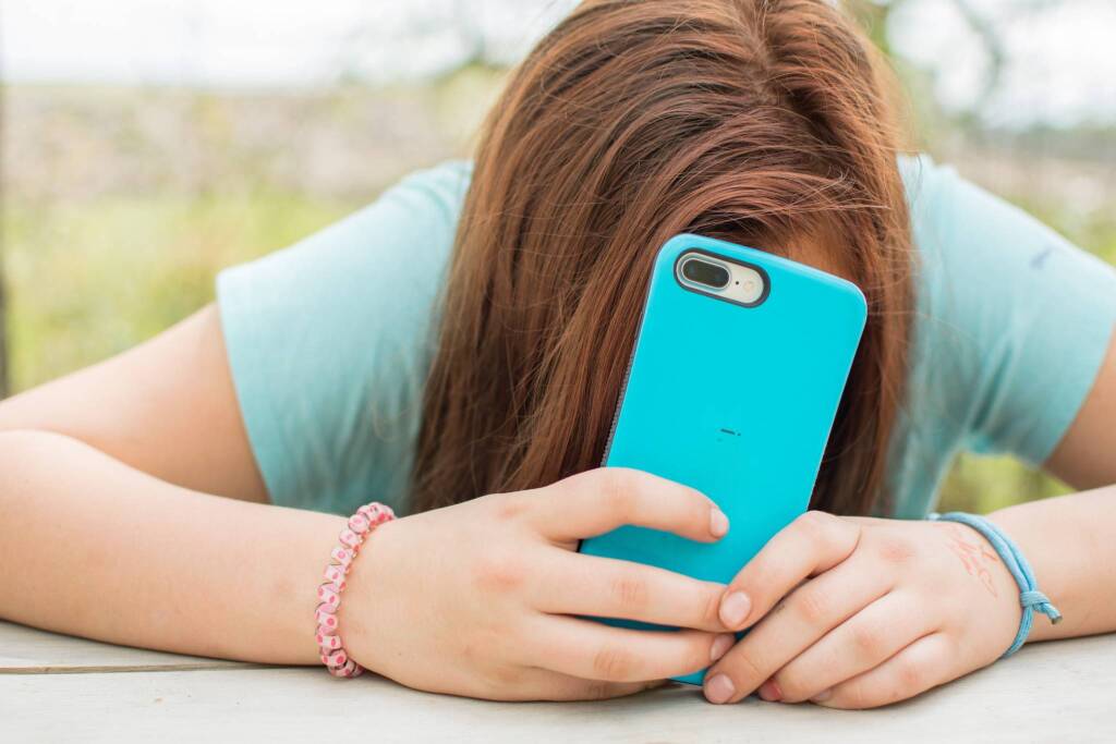 Immagine del post 20239 - Basilicata La cattiva logica del divieto applicata agli adolescenti: dagli smartphone all’alcol - Basilicata