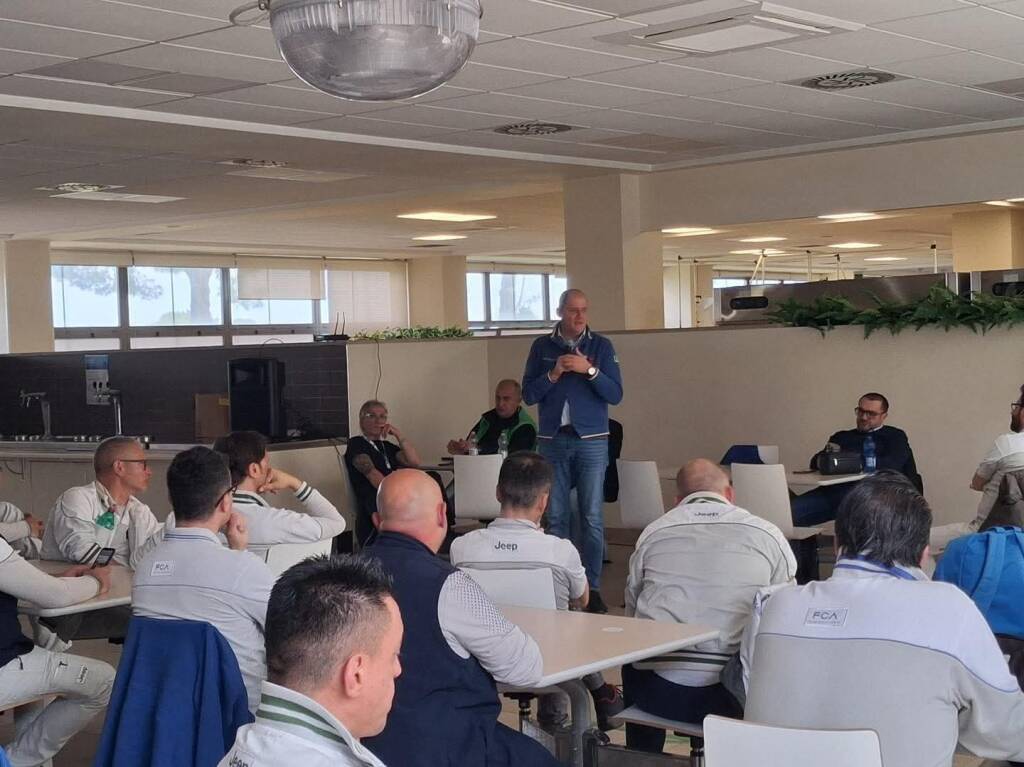 Immagine del post 20215 - Basilicata Stellantis, Melfi: “Dove siete quando vi chiamiamo sulla linea?” - Basilicata