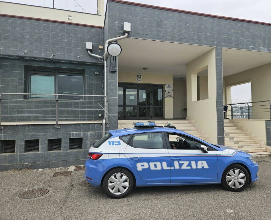Immagine del post 23908 - Basilicata Palpeggia due ragazze in spiaggia: 18enne arrestato a Policoro - Basilicata