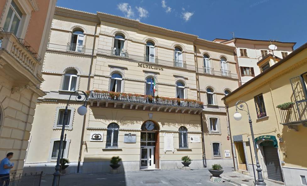 Commercio itinerante fuori controllo a Potenza: la Giunta Telesca chiamata a rispondere in Consiglio comunale - Basilicata
