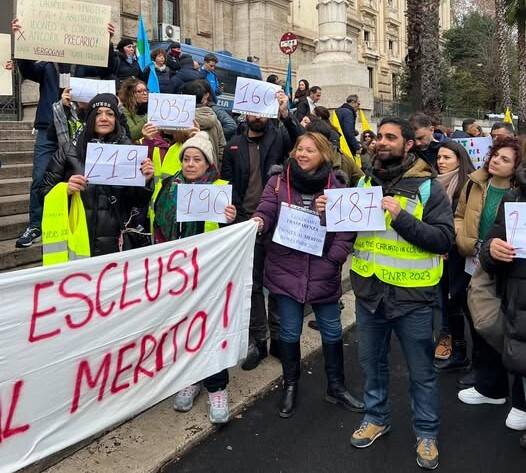 Immagine del post 5461 - Basilicata Scuola, il Movimento Idonei Esclusi scrive al Presidente della Repubblica - Basilicata
