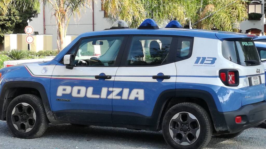 Immagine del post 23645 - Basilicata Melfi: la Polizia esegue una misura cautelare per stalking - Basilicata