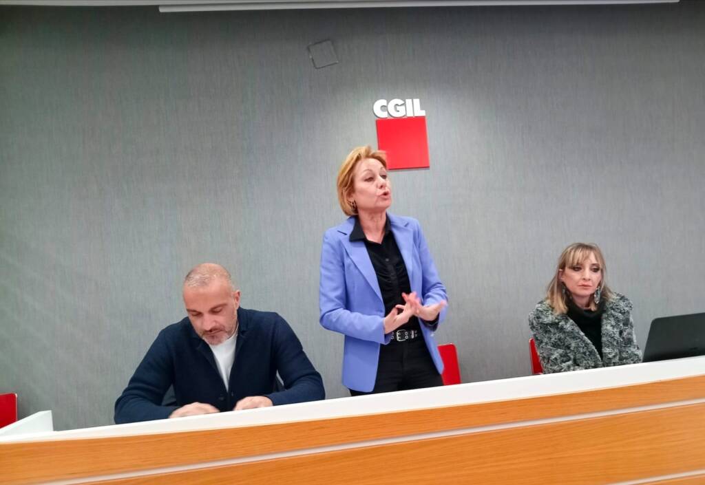 Immagine del post 3644 - Basilicata Smartpaper, Fiom Cgil: Situazione ancora critica, serve un impegno concreto dell’azienda - Basilicata