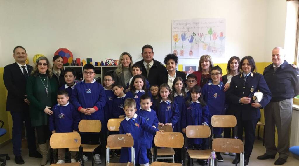 Immagine del post 5680 - Basilicata Il Comandante del Comprensorio Militare di Persano incontra gli alunni e le alunne della Primaria di Pecorone - Basilicata