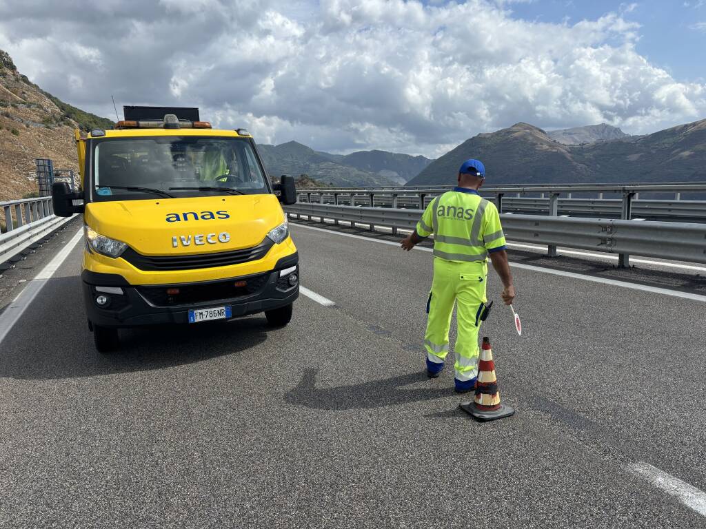 A2 “Autostrada del Mediterraneo”, Anas: limitazioni per le operazioni di disinnesco di due ordigni bellic - Basilicata
