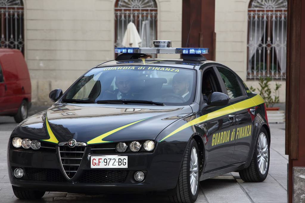 Immagine del post 8317 - Basilicata Reati tributari e indebito utilizzo di crediti fiscali per 4 milioni di euro: 24 indagati - Basilicata
