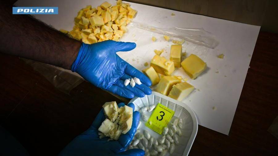 Immagine del post 23805 - Basilicata Droga nascosta negli alimenti sottovuoto: donna arrestata a Matera - Basilicata