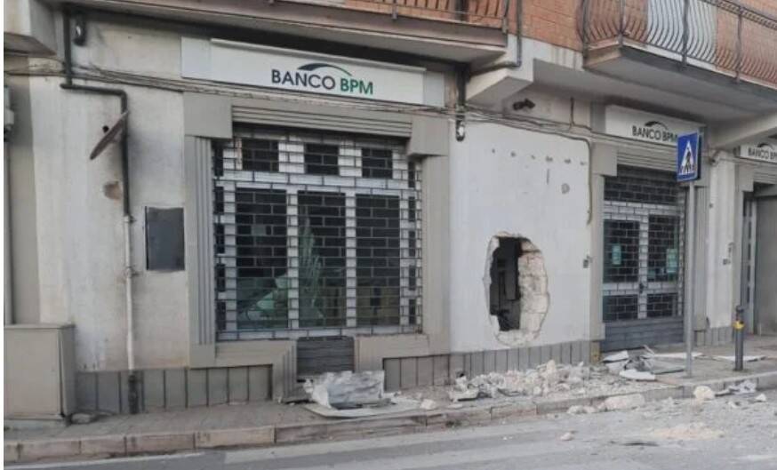 Immagine del post 15982 - Basilicata Escalation di assalti ai bancomat in Basilicata, “si intensifichi la vigilanza” - Basilicata