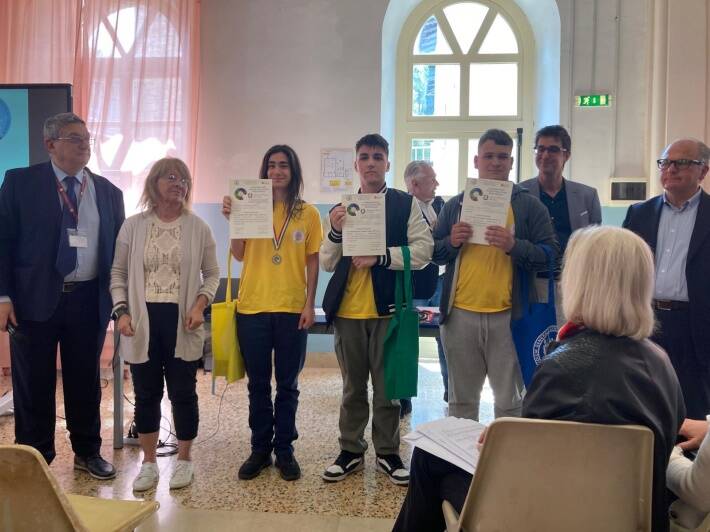 Enis Jelassi, del Liceo “Galilei” di Potenza, rappresenterà l’Italia alle Olimpiadi Internazionali di Scienze - Basilicata