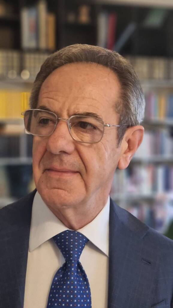 Immagine del post 5832 - Basilicata Elezioni Matera, Vincenzo Santochirico candidato sindaco del centrosinistra - Basilicata