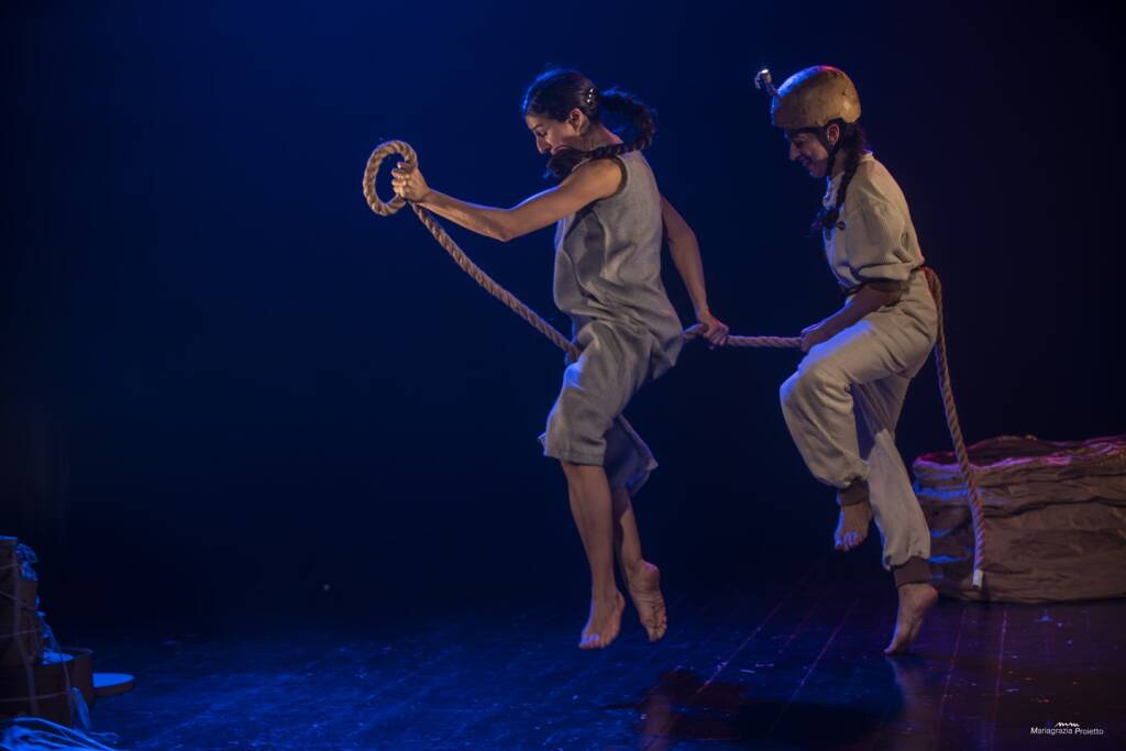 “Toc Toc”, la storia di due sorelle in scena a Satriano di Lucania - Basilicata