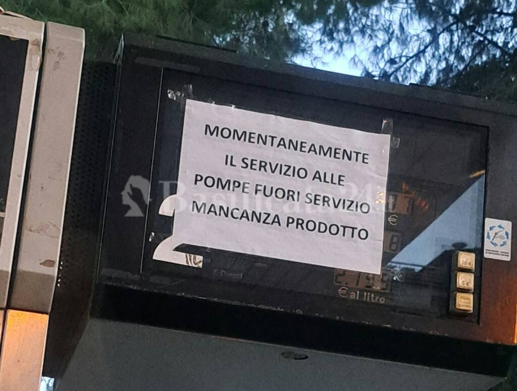 Immagine del post 26049 - Basilicata Carburanti in Basilicata. “Le scorte alla pompa si stanno esaurendo” - Basilicata