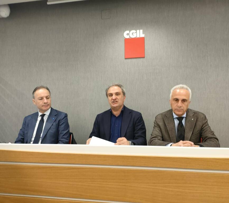 Immagine del post 16008 - Basilicata Cgil, Cisl e Uil: “serve un patto di filiera per l’automotive in Basilicata” - Basilicata