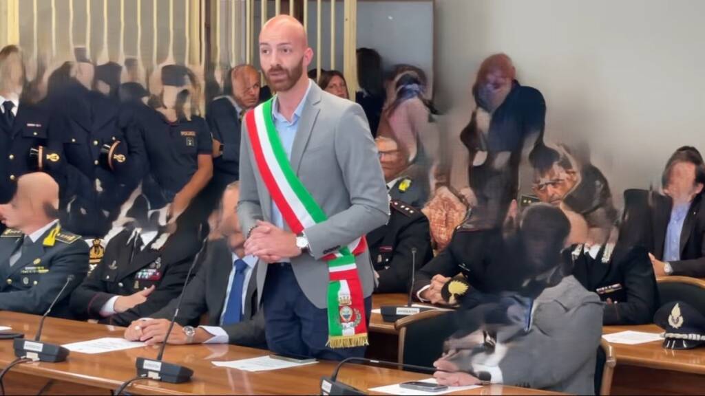 Immagine del post 16017 - Basilicata Il sindaco di Lagonegro e la lezione di dignità politica e civile: un esempio per tutti - Basilicata