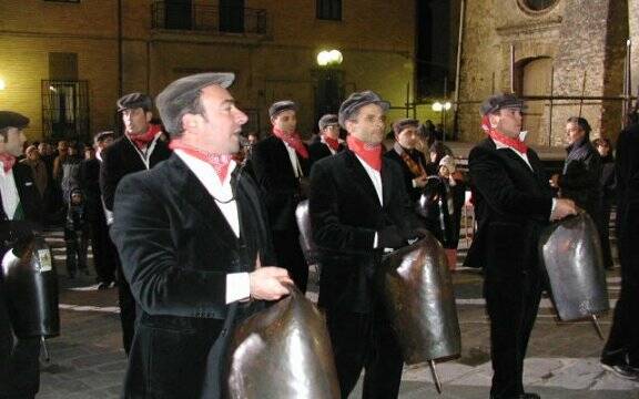 Immagine del post 16038 - Basilicata A San Mauro Forte si rinnova l’antica tradizione del Campanaccio - Basilicata
