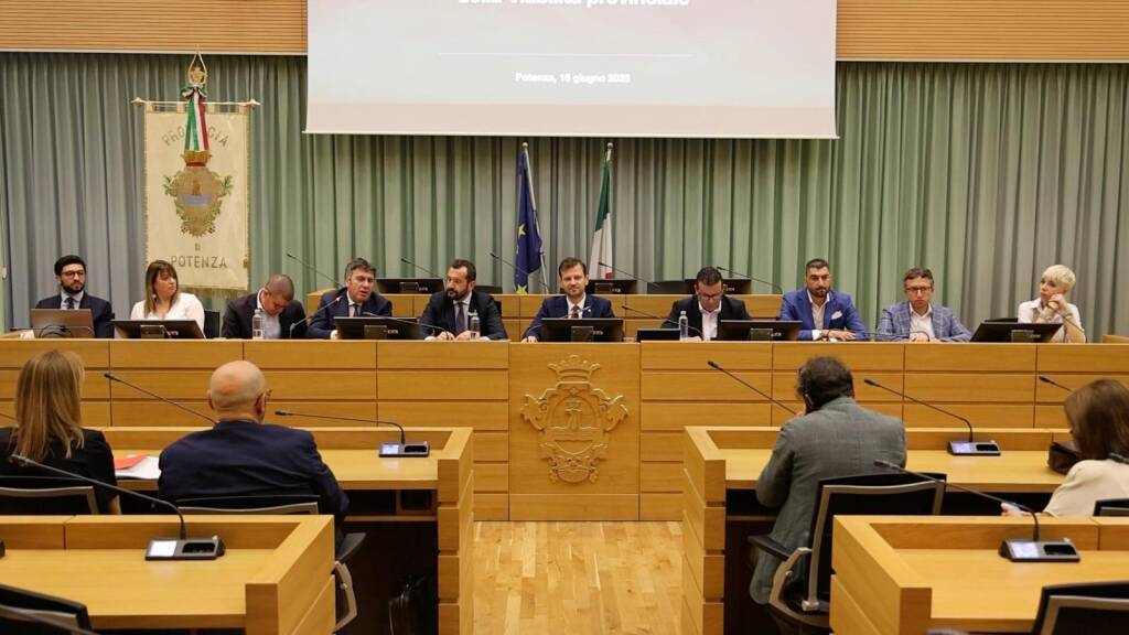 Viabilità: la Provincia di Potenza presenta il piano da oltre 74 milioni di euro - Basilicata