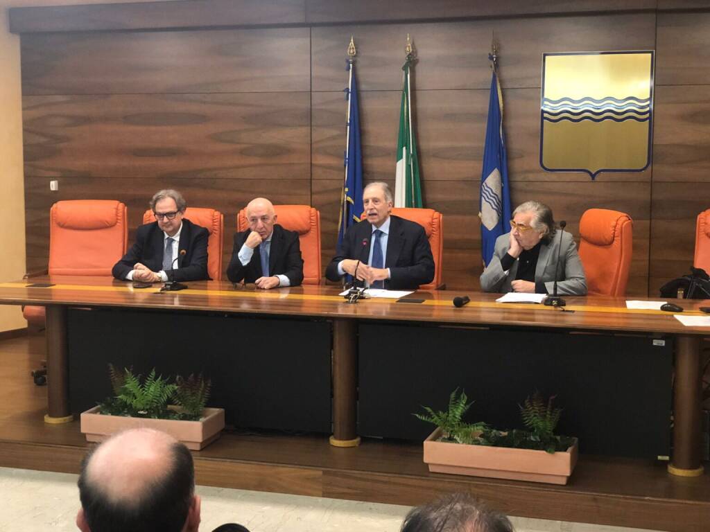 Immagine del post 15010 - Basilicata Nuove assunzioni alla Regione Basilicata: la pacchianata propagandistica dell’accoglienza - Basilicata
