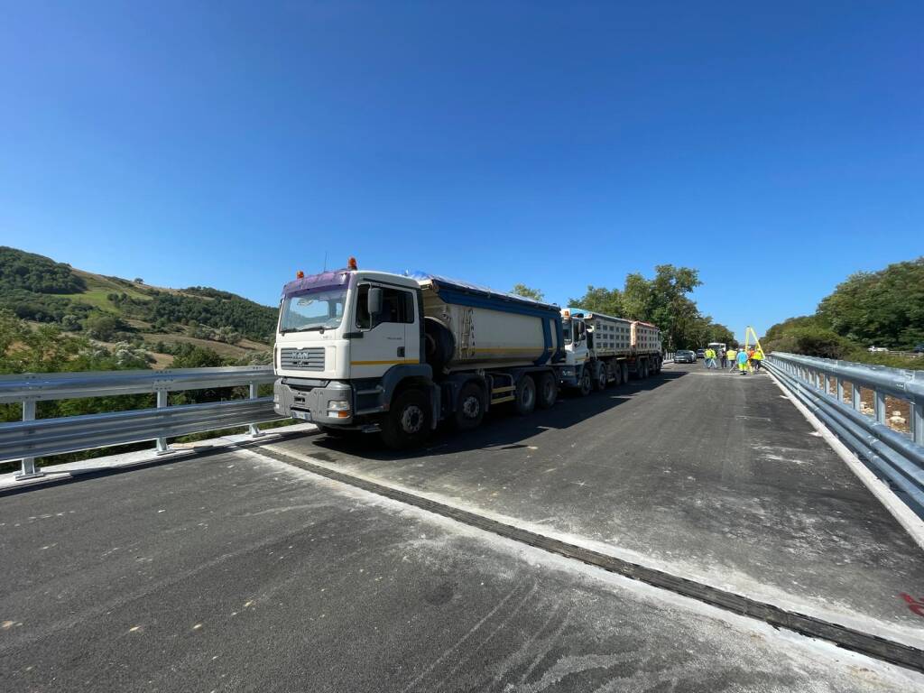 Immagine del post 21788 - Basilicata Raccordo autostradale, a breve transitabili i viadotti Cerro e Tirone - Basilicata
