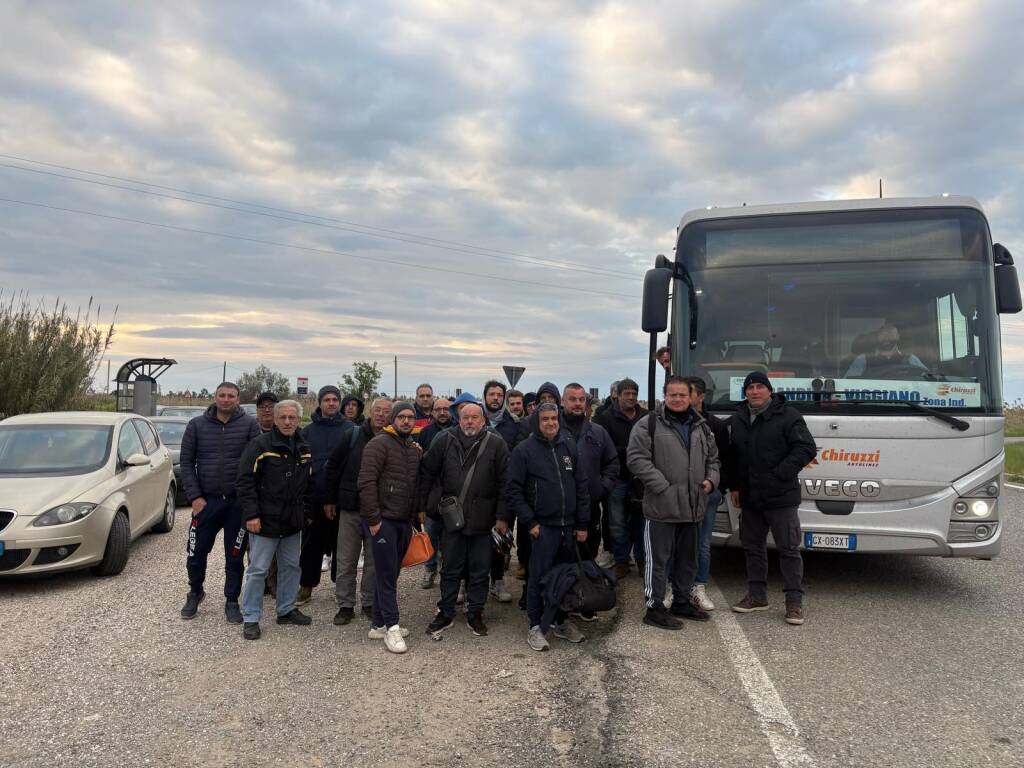 Immagine del post 4138 - Basilicata Trasporto lavoratori pendolari in Basilicata: condizioni inaccettabili - Basilicata